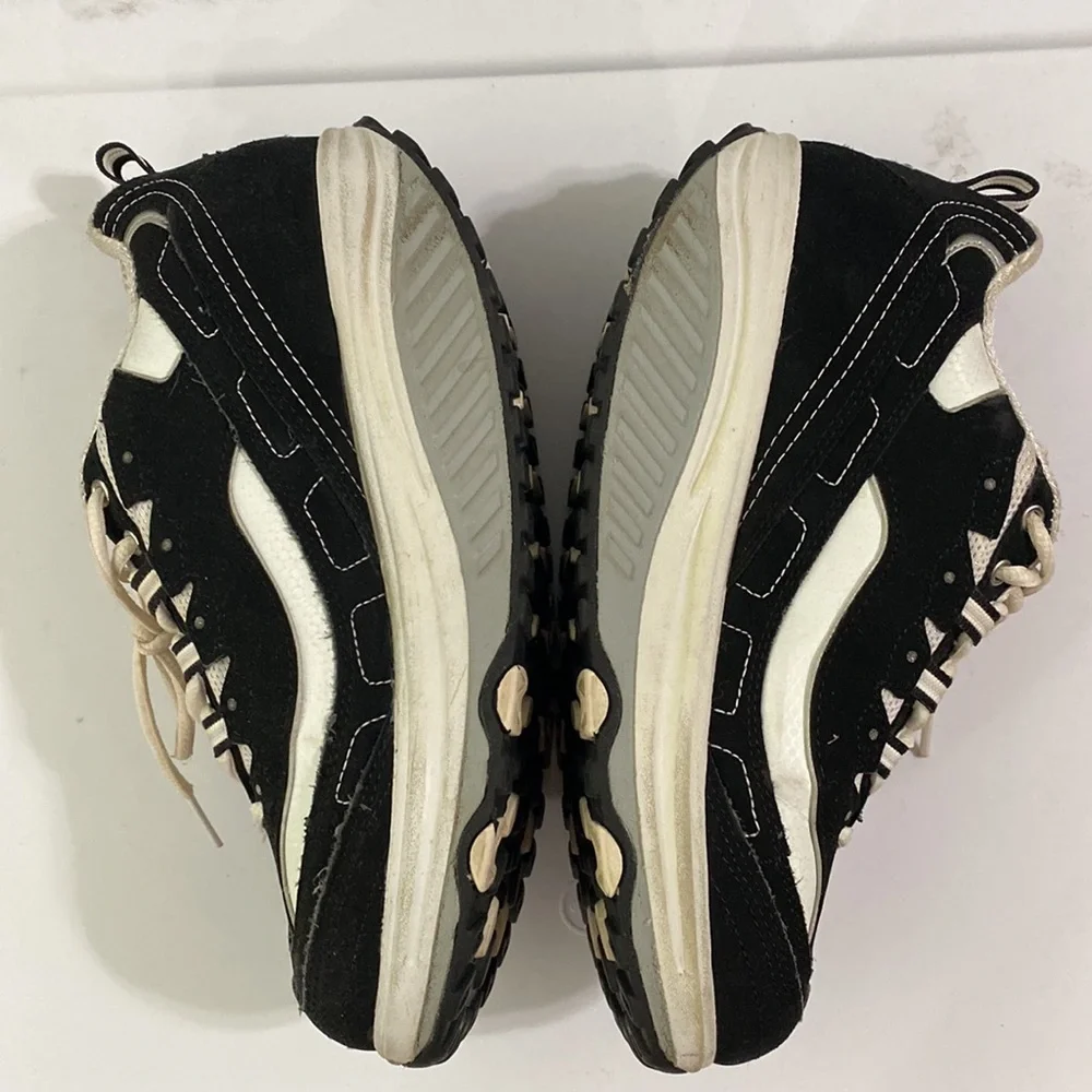 Skechers shape up walking shoes black and white leather size 8